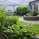 Διαμέρισμα 3 Mit Garten