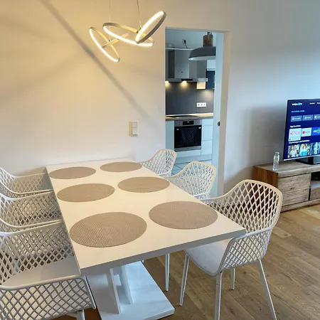 Appartement 3 Mit Garten *