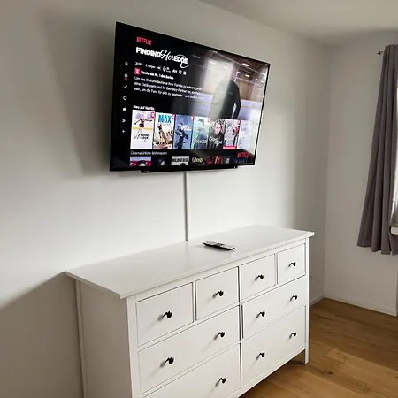 3 Mit Garten Appartement *